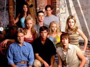 rs_560x415-140606081057-1024.Roswell-TV-Series.jl.060614